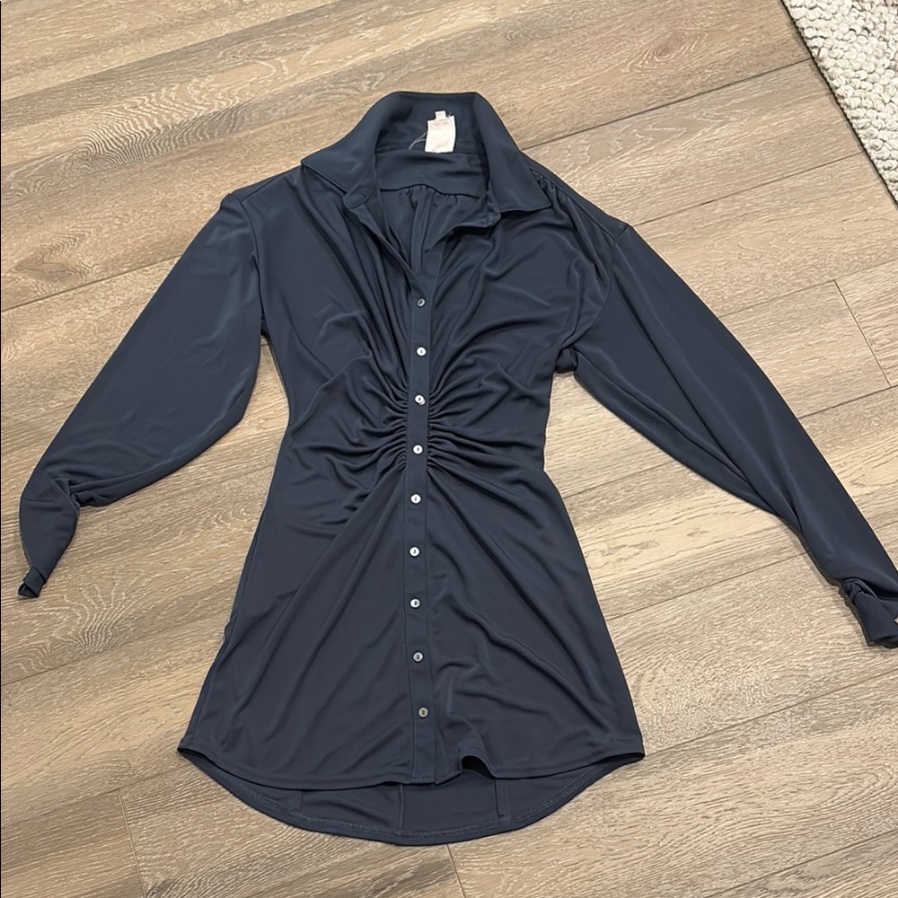 Cinq A Sept Elegant Navy Button-Up Blouse
